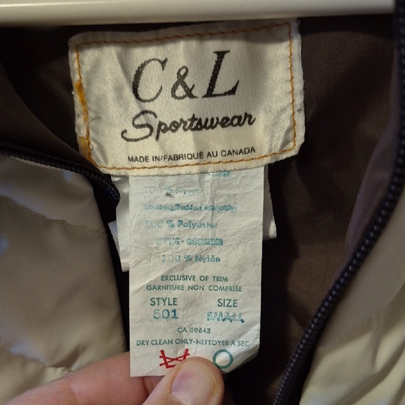 Vintage 80s Vest with Patch - Picture 2 of 10